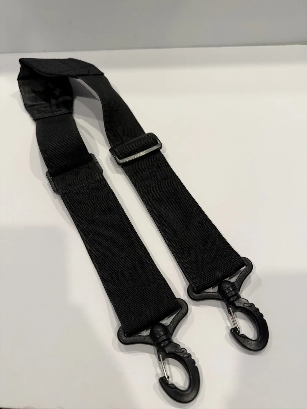 Under Armour Black Adjustable Shoulder Strap for Laptop Bags